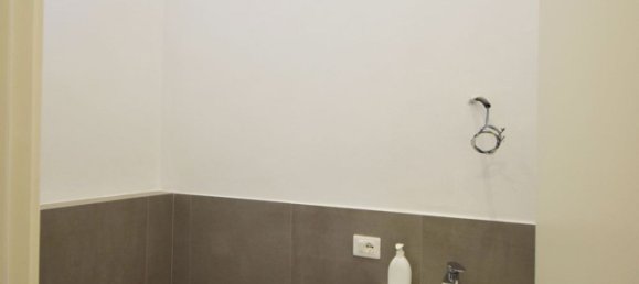 4 bedrooms Apartment in Florence, Italy No. 331265 11