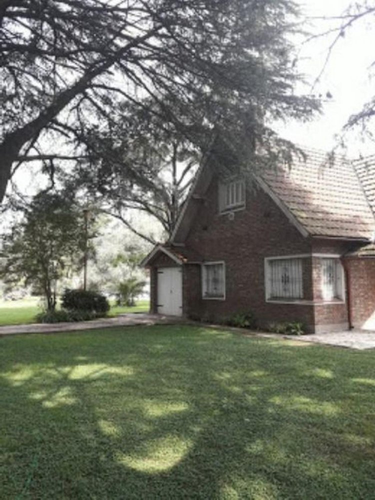 Земельный участок в Хосе-Клементе-Пас, Аргентина № 114774