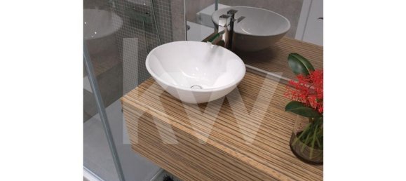 4 Schlafzimmer Haus in Corroios, Portugal, Nr. 59996 11