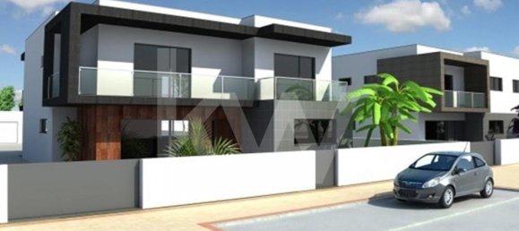 4 Schlafzimmer Haus in Corroios, Portugal, Nr. 59996 2