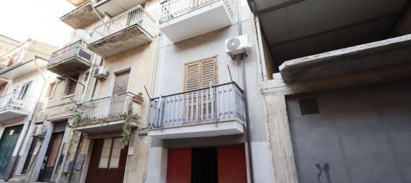 5-Zimmer Haus in Palagonia, Italy, Nr. 233200 24