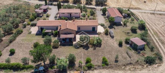 8 rooms Villa in Tarquinia, Italy No. 278494 2