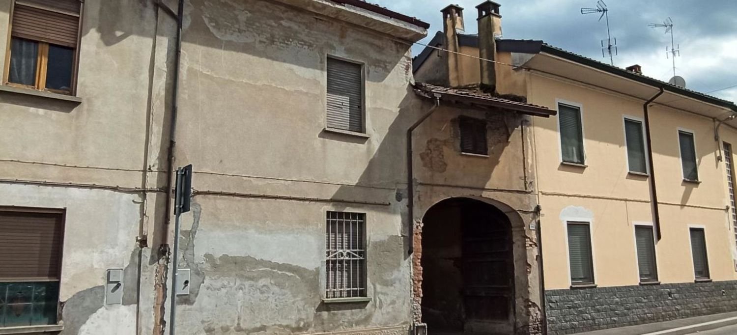 3 bedrooms House in Dorno, Italy No. 149643