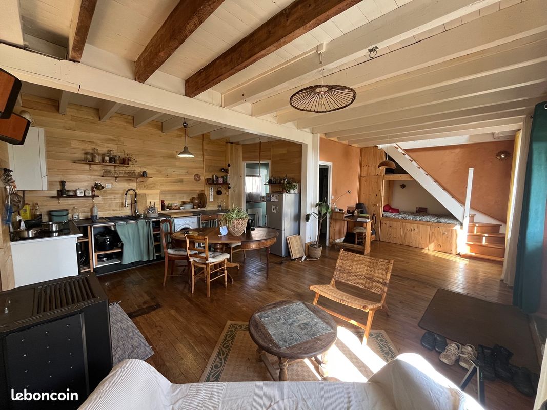 2 bedrooms House in Guipel, France No. 323372