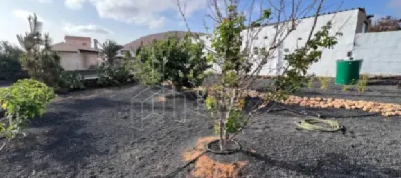 3 bedrooms House in La Oliva, Spain No. 170129 4