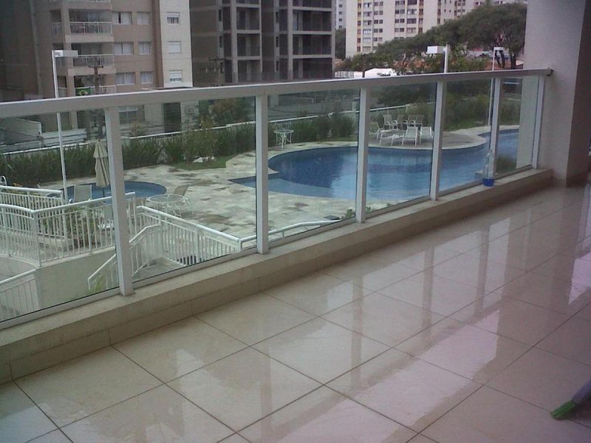 Apartamento de 3 dormitorios en Sao Paulo, Brazil No. 455701