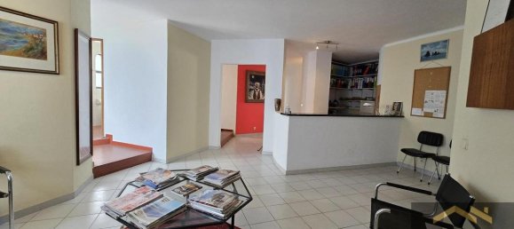 2 bedrooms Commercial property in Carvoeiro, Portugal No. 9305 5