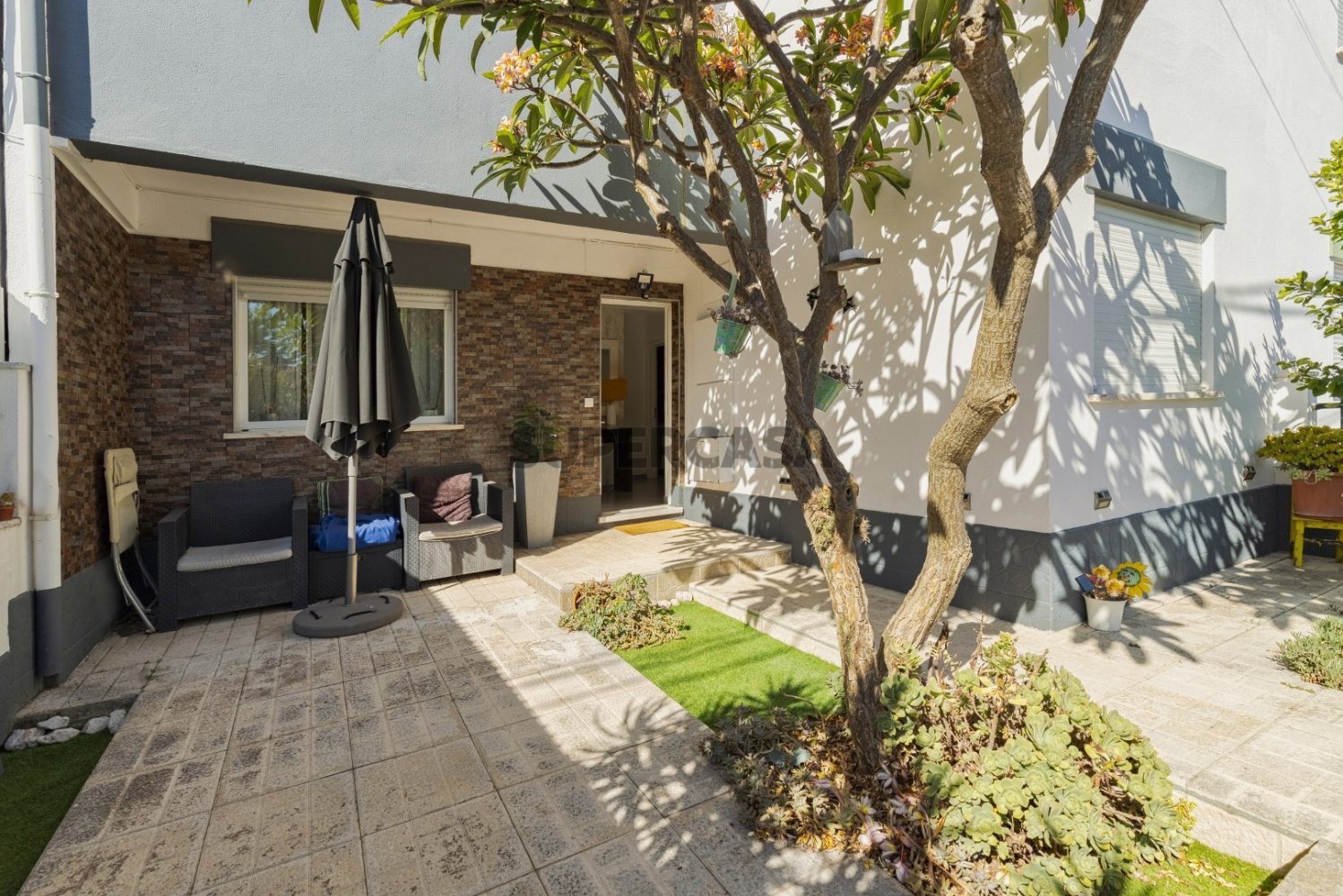 Casa de 4 dormitorios en Corroios, Portugal No. 234188