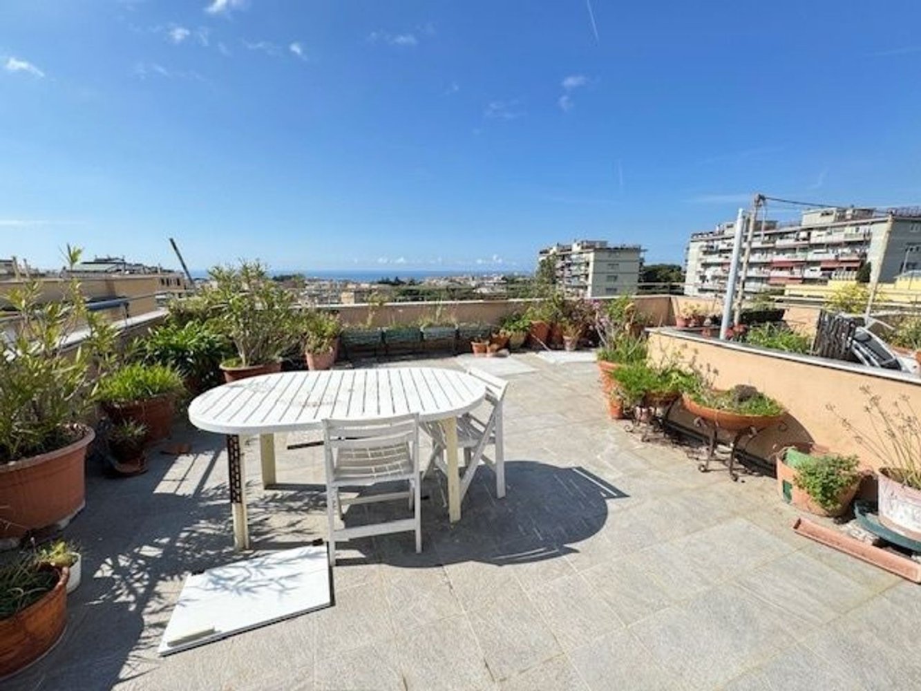 6 غرف نوم شقة في Genoa, Italy رقم 318480