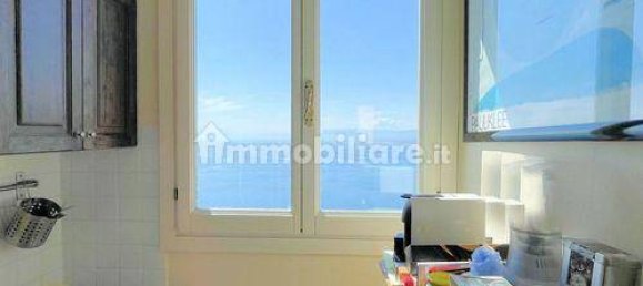 2 Schlafzimmer Wohnung in Camogli, Italy, Nr. 142912 10