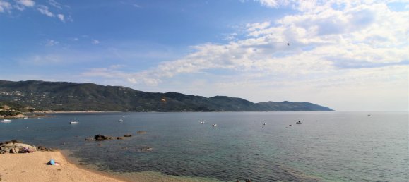 2-salle Appartement à Casaglione, France No. 302488 4