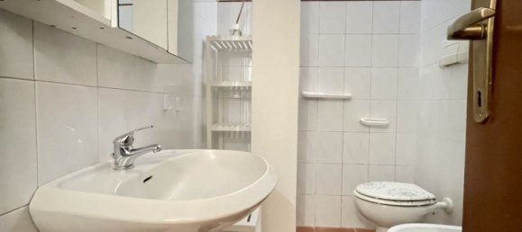 Квартира с 2 комнатами в Фоллоника, Италия № 223837 9