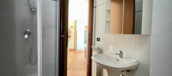 Квартира с 2 комнатами в Фоллоника, Италия № 223837 10