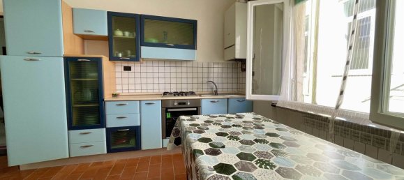 Квартира с 2 комнатами в Фоллоника, Италия № 223837 3