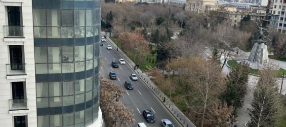 4 bedrooms Apartment in Nasimi, Azerbaijan No. 1322 5