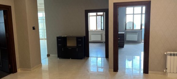 4 bedrooms Apartment in Nasimi, Azerbaijan No. 1322 18