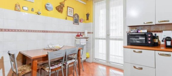 4غرفة شقة في San Donato Milanese, Italy رقم 22817 9