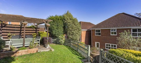 4 Schlafzimmer Haus in Egham, United Kingdom, Nr. 8655 7