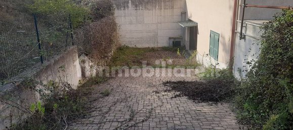 2 bedrooms Villa in Vinchiaturo, Italy No. 142554 3