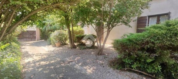 Вилла с 5 спальнями в Мантуя, Италия № 305964 6