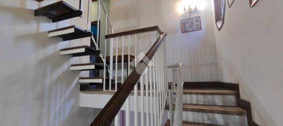 Вилла с 5 спальнями в Мантуя, Италия № 305964 43