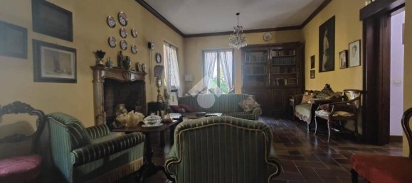 Вилла с 5 спальнями в Мантуя, Италия № 305964 10