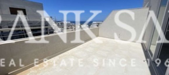 2 bedrooms Penthouse in Saint Paul's Bay, Malta No. 2377 2