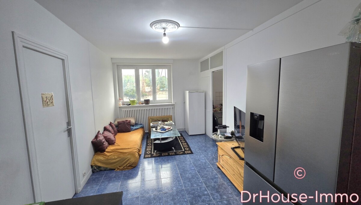 Apartamento de 1 dormitorio en Bobigny, France No. 336367