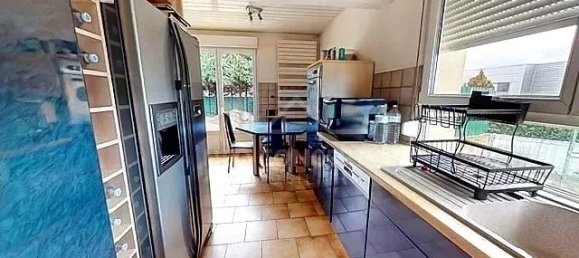 5 bedrooms House in Eckbolsheim, France No. 79358 4