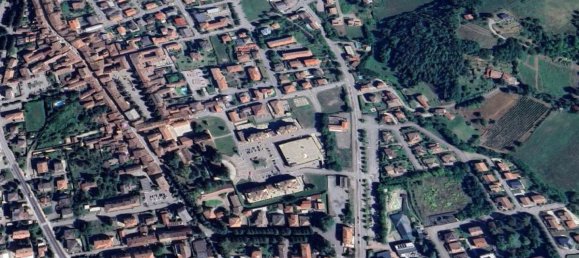 5 rooms Apartment in Ponte dell'Olio, Italy No. 309386 10