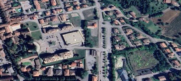 5 rooms Apartment in Ponte dell'Olio, Italy No. 309386 8