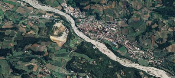 5 rooms Apartment in Ponte dell'Olio, Italy No. 309386 13