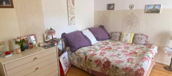 2 Schlafzimmer Haus in Clery-Saint-Andre, France, Nr. 248894 5