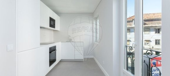 2 bedrooms Apartment in Lisbon, Portugal No. 70392 6