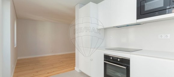 2 bedrooms Apartment in Lisbon, Portugal No. 70392 8