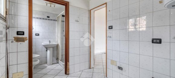 3 rooms Apartment in Ozzano dell'Emilia, Italy No. 75454 15