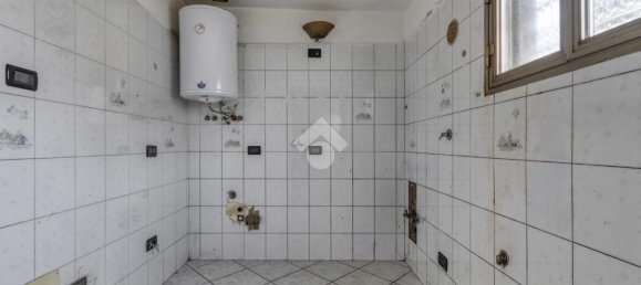 3 rooms Apartment in Ozzano dell'Emilia, Italy No. 75454 16