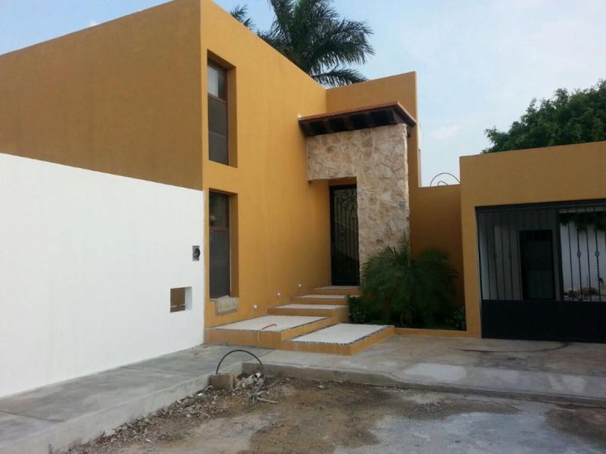 Casa de 3 dormitorios en Mérida, Mexico No. 11651
