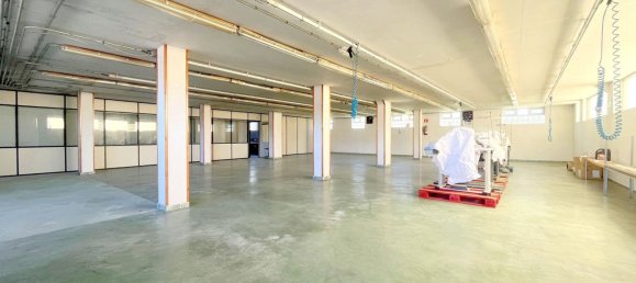 1600m² Warehouse in Camarinas, Spain No. 41665 4