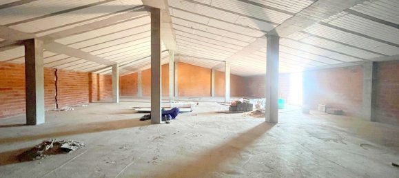 1600m² Warehouse in Camarinas, Spain No. 41665 23