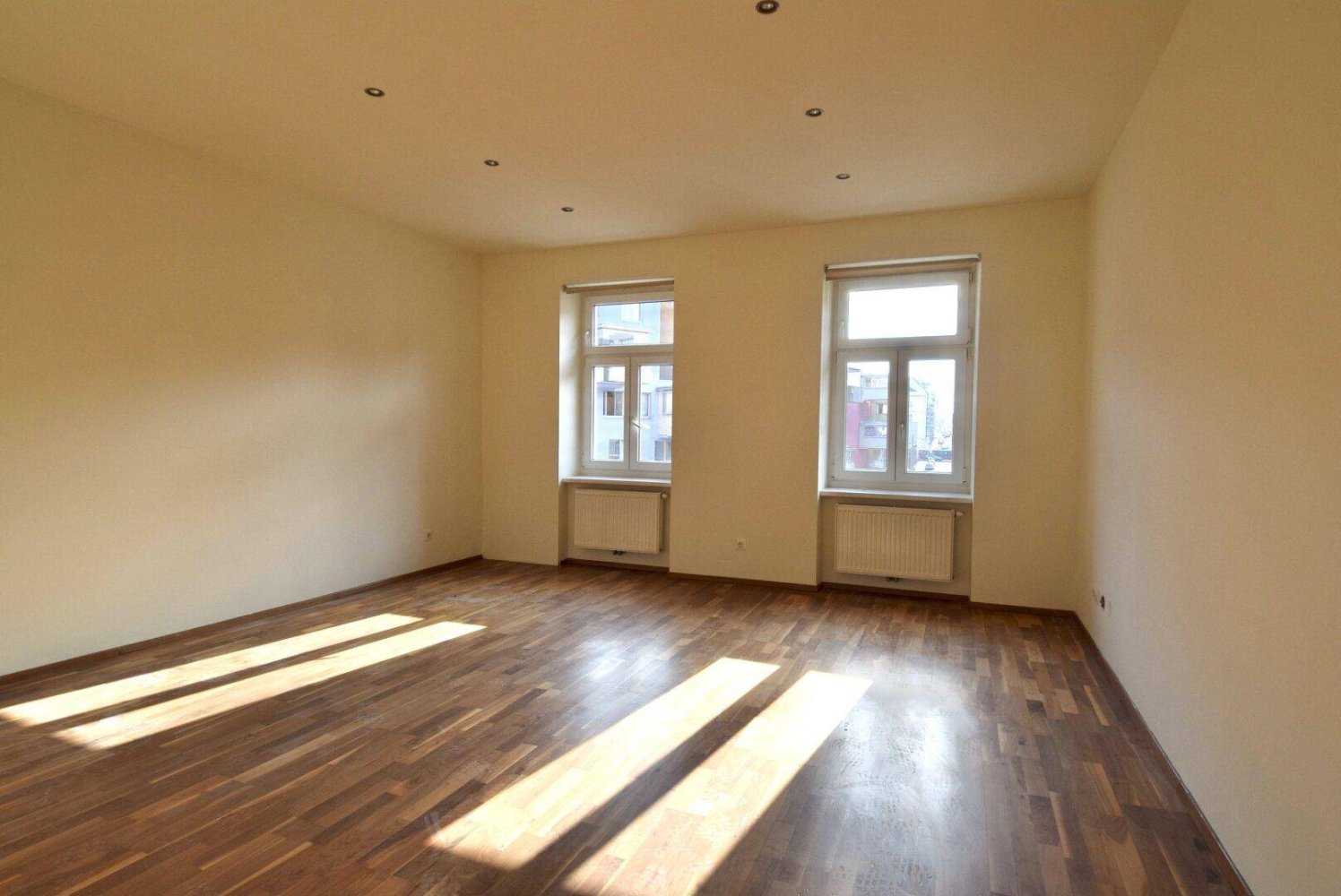 2غرفة شقة في Favoriten, Austria رقم 195421