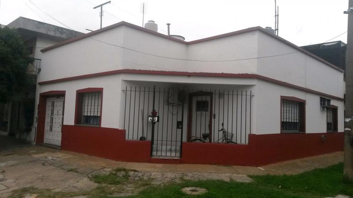 2 bedrooms House in Bermudez, Argentina No. 8990