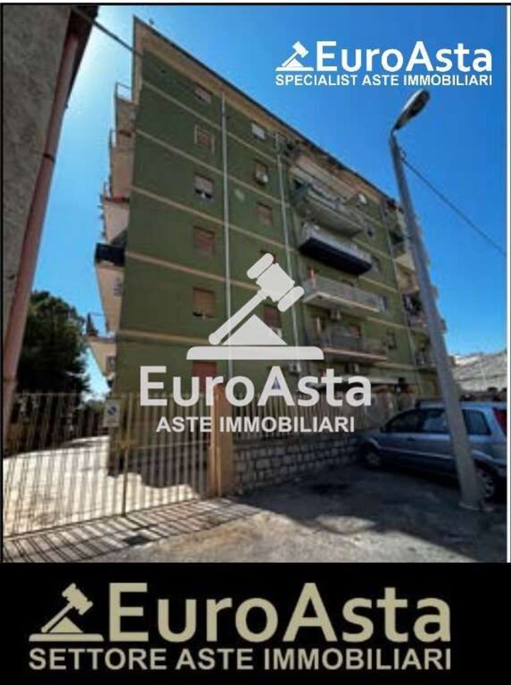 Apartamento T4 em Palermo, Italy N.º 349352