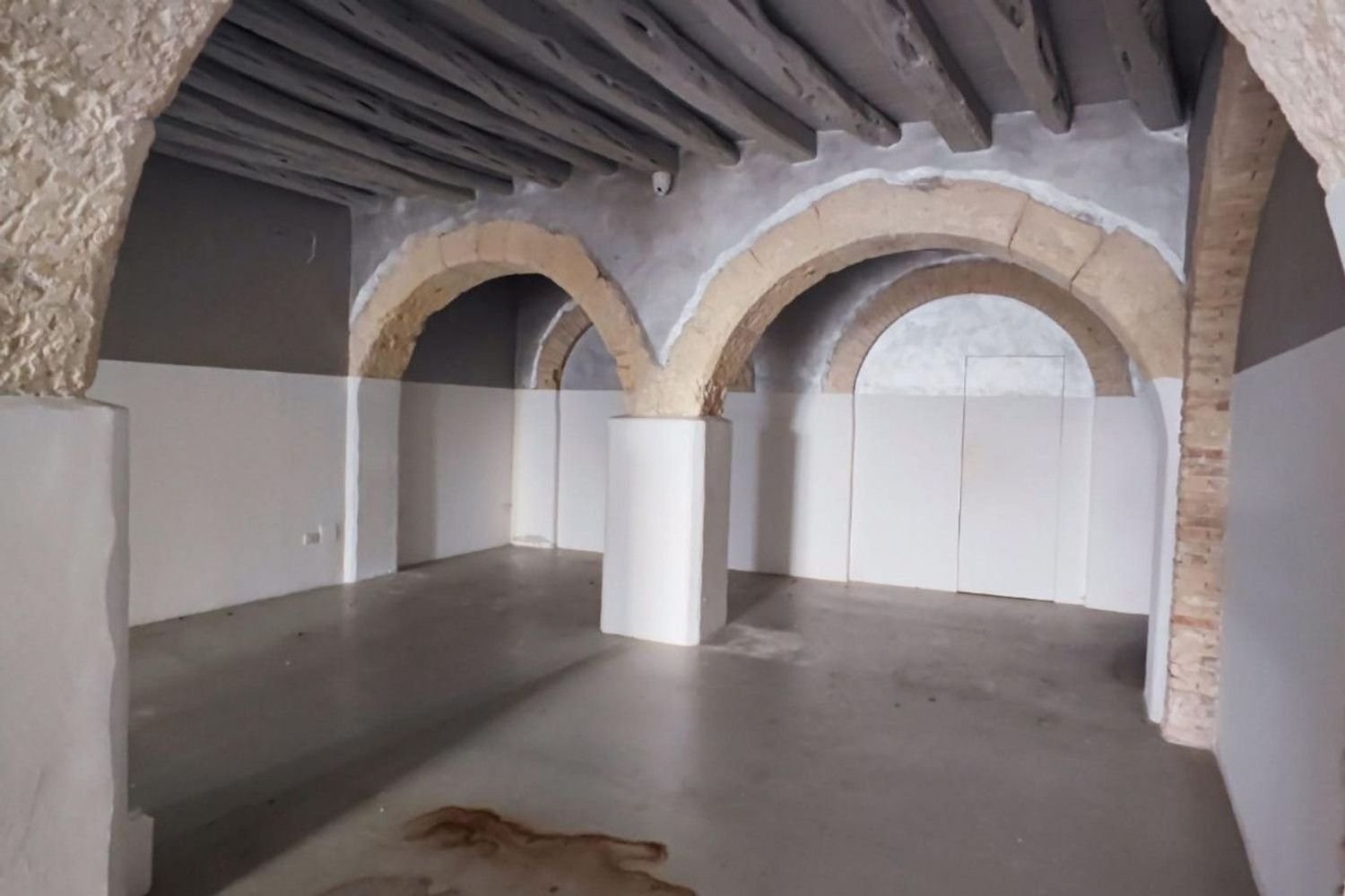  عقار تجاري في Cagliari, Italy 195متر مربع رقم 376323