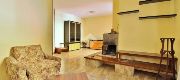 3 Schlafzimmer Haus in Voghera, Italy, Nr. 260719 39