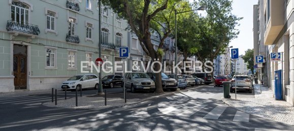 2 rooms Commercial property in Lisbon, Portugal No. 14359 22