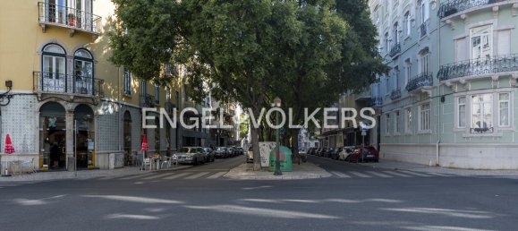 2 rooms Commercial property in Lisbon, Portugal No. 14359 23