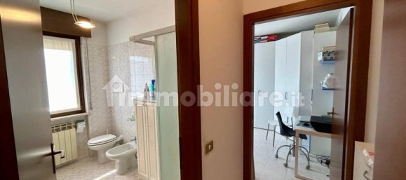 Квартира с 2 спальнями в Сона, Италия № 26982 15