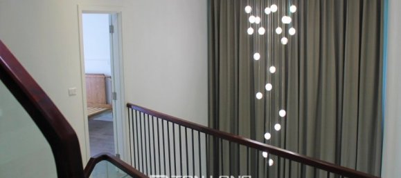 4 Schlafzimmer Villa in Long Bien, Vietnam, Nr. 900 8