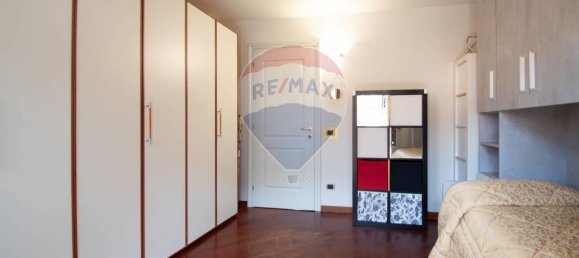 2 Schlafzimmer Wohnung in Sale Marasino, Italy, Nr. 293487 32